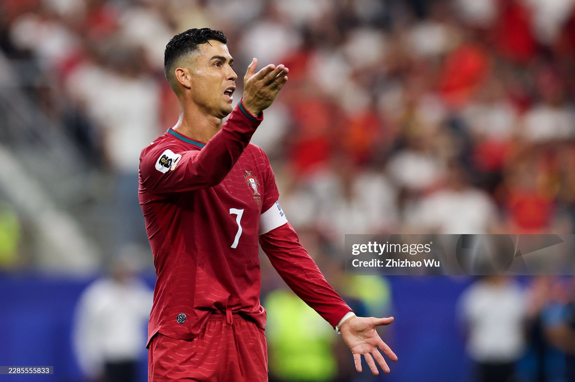 FIFA cập nhật BXH World Cup: Messi “hụt hơi” trước Mbappe, Ronaldo vẫn tăng hạng dù đã bị loại - Ảnh 2. FIFA cập nhật BXH World Cup: Messi “hụt hơi” trước Mbappe, Ronaldo vẫn tăng hạng dù đã bị loại - Ảnh 2.