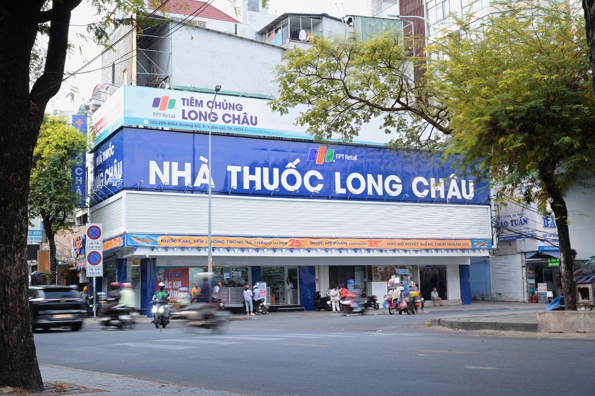 Bệnh viện Bạch Mai đào tạo sơ cấp cứu cho hàng ngàn dược sĩ Long Châu tại các nhà thuốc toàn quốc - Ảnh 7. Bệnh viện Bạch Mai đào tạo sơ cấp cứu cho hàng ngàn dược sĩ Long Châu tại các nhà thuốc toàn quốc - Ảnh 7.