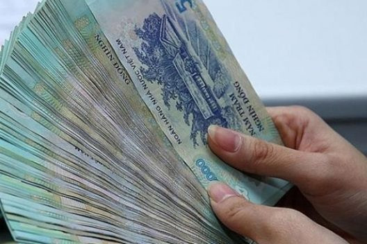 Phát hiện cọc tiền 500 . 000 Đồng bỏ quên tại sân bay Nội Bài , 127 , 5 triệu đồng tìm lại chủ - Ảnh 1.