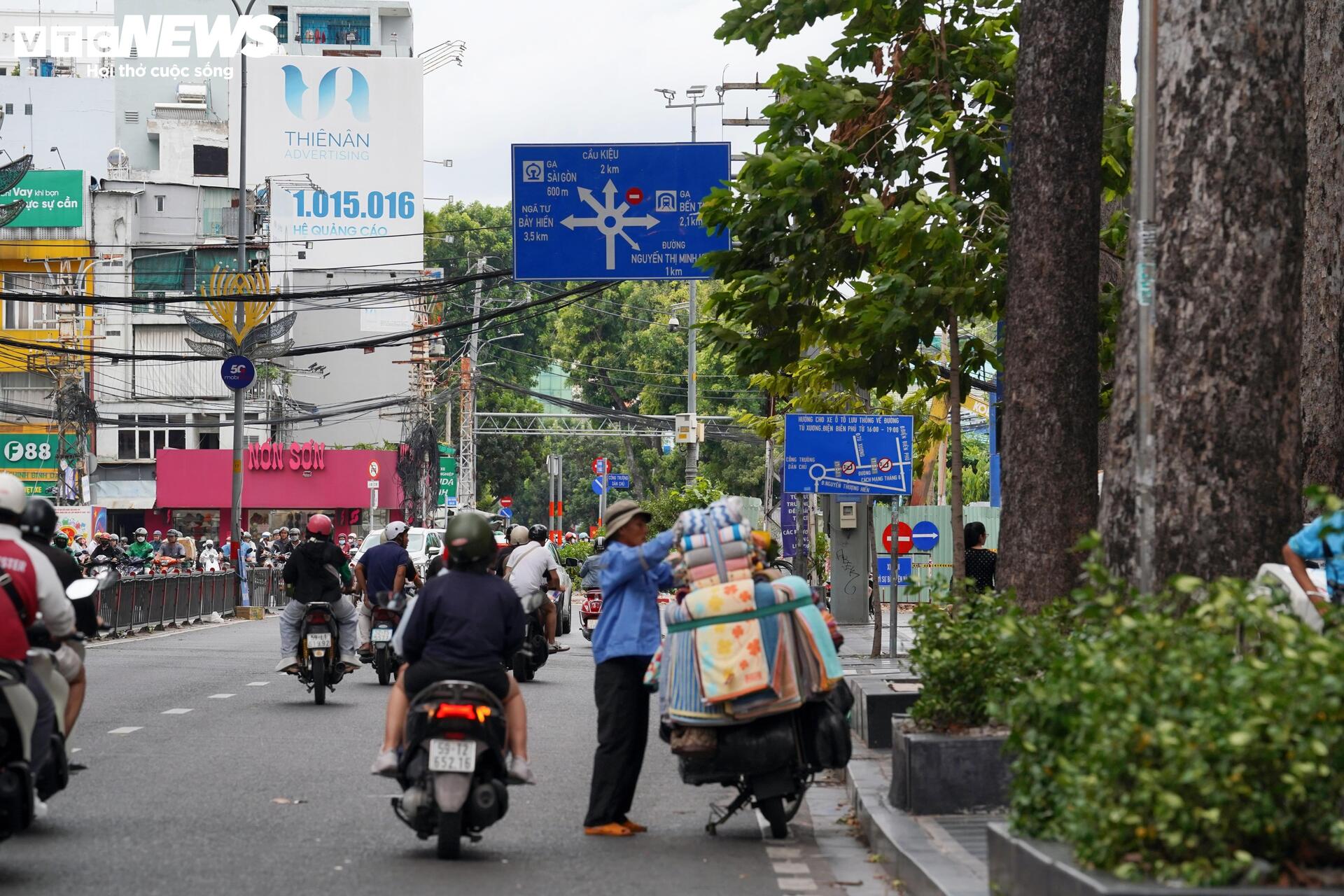 Cầu vượt th&eacute;p tp . Hcm: Giải ph&aacute;p x&oacute;a điểm &ugrave;n tắc l&acirc;u năm tại khu vực trung t&acirc;m - Ảnh 10.