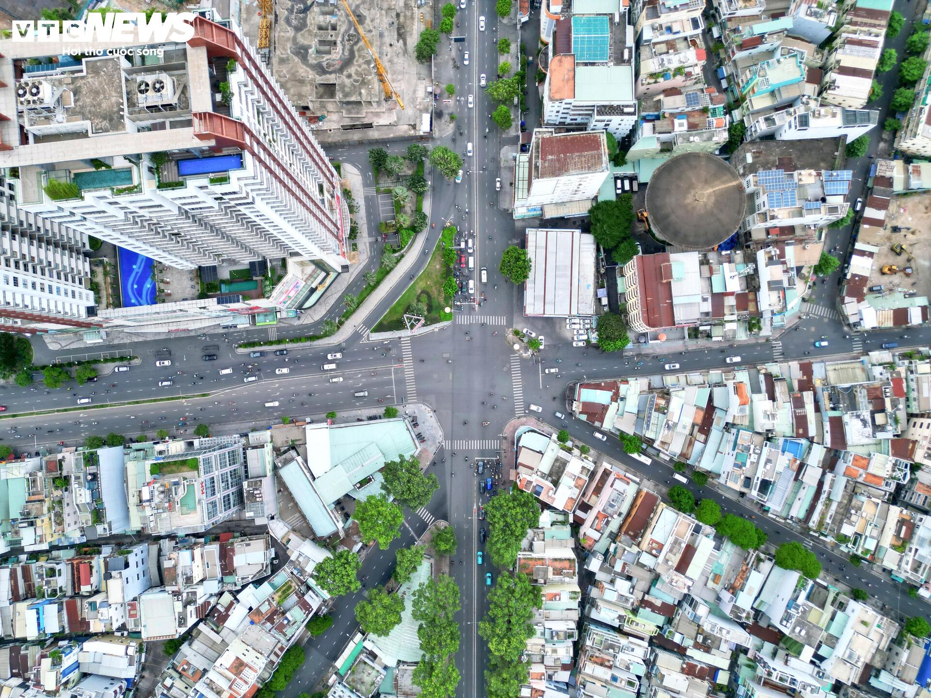 Cầu vượt th&eacute;p tp . Hcm: Giải ph&aacute;p x&oacute;a điểm &ugrave;n tắc l&acirc;u năm tại khu vực trung t&acirc;m - Ảnh 15.