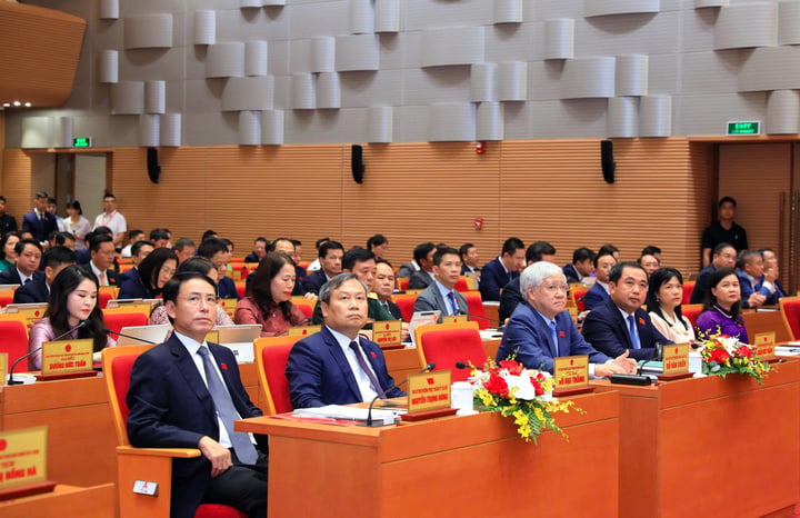 B&iacute; thư H&agrave; Nội y&ecirc;u cầu chất vấn thẳng v&agrave;o vấn đề tr&aacute;ch nhiệm d&acirc;n sinh năm 2026 - Ảnh 2.