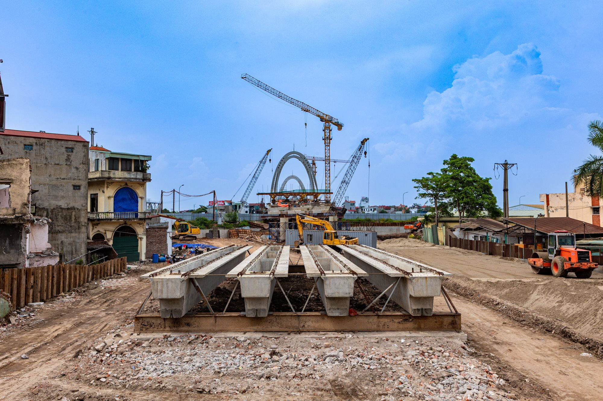 Cận cảnh cầu 1.800 tỷ sắp ho&agrave;n th&agrave;nh, thay thế cầu quay đầu ti&ecirc;n ở Việt Nam, nối H&agrave; Nội với tỉnh sắp l&ecirc;n th&agrave;nh phố trực thuộc trung ương - Ảnh 8.