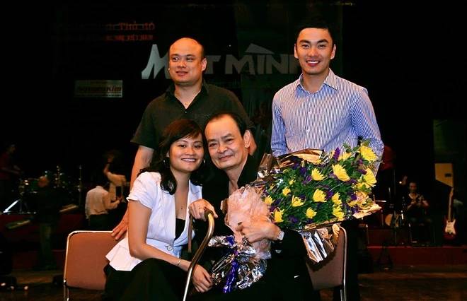 Nam nghệ sĩ Việt mồ côi vợ năm 42 tuổi, một mình nuôi 3 con, không lấy ai dù nhiều người theo đuổi - Ảnh 2.