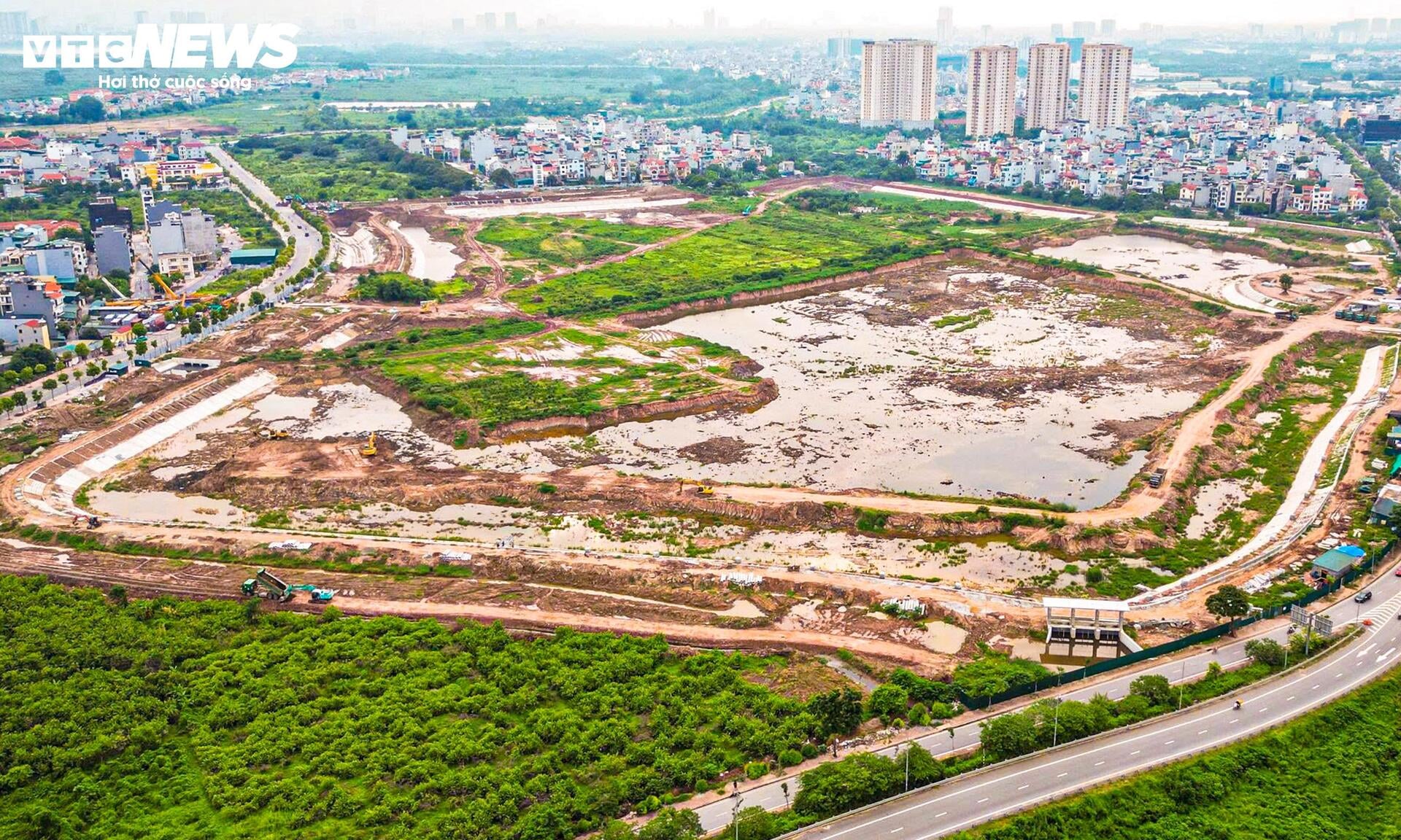 Hồ điều h&ograve;a Cự Khối 30 ha tại Long Bi&ecirc;n: Tiến độ thi c&ocirc;ng v&agrave; kỳ vọng giảm ngập - Ảnh 1.