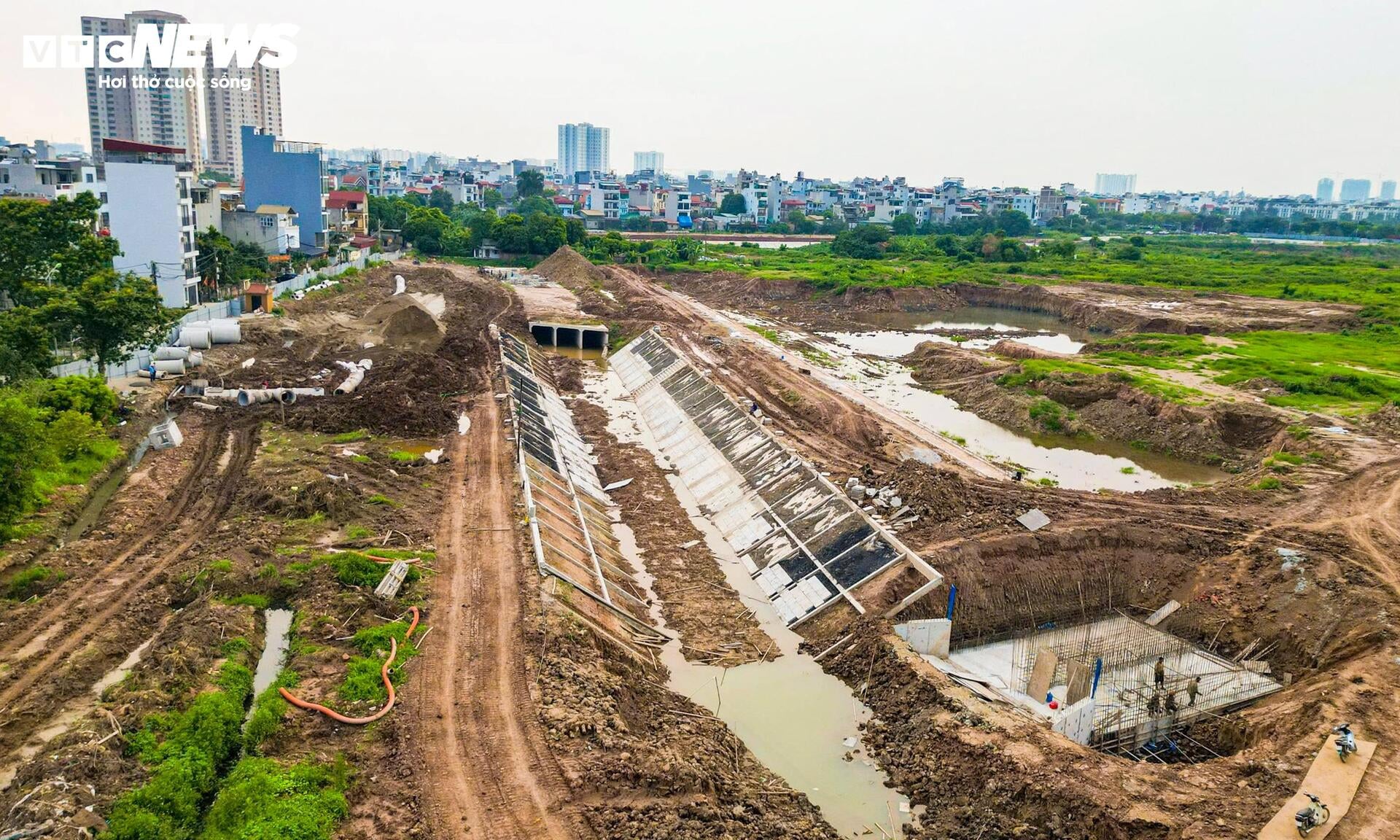 Hồ điều h&ograve;a Cự Khối 30 ha tại Long Bi&ecirc;n: Tiến độ thi c&ocirc;ng v&agrave; kỳ vọng giảm ngập - Ảnh 3.