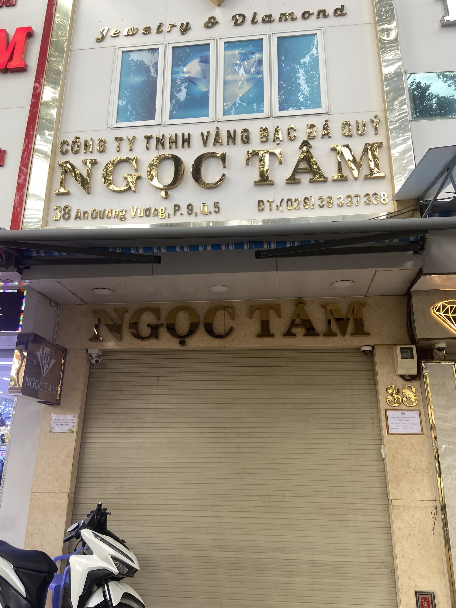 Tiệm v&agrave;ng Ngọc T&acirc;m , Kim L&yacute; đ&oacute;ng cửa sau khởi tố bu&ocirc;n lậu kim cương xuy&ecirc;n quốc gia - Ảnh 6.