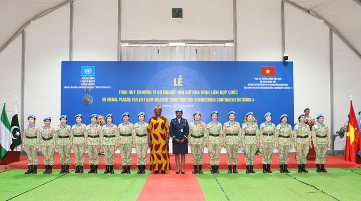 Lực lượng g&igrave;n giữ h&ograve;a b&igrave;nh Việt Nam nhận Huy chương Li&ecirc;n hợp quốc tại Abyei - Ảnh 5.