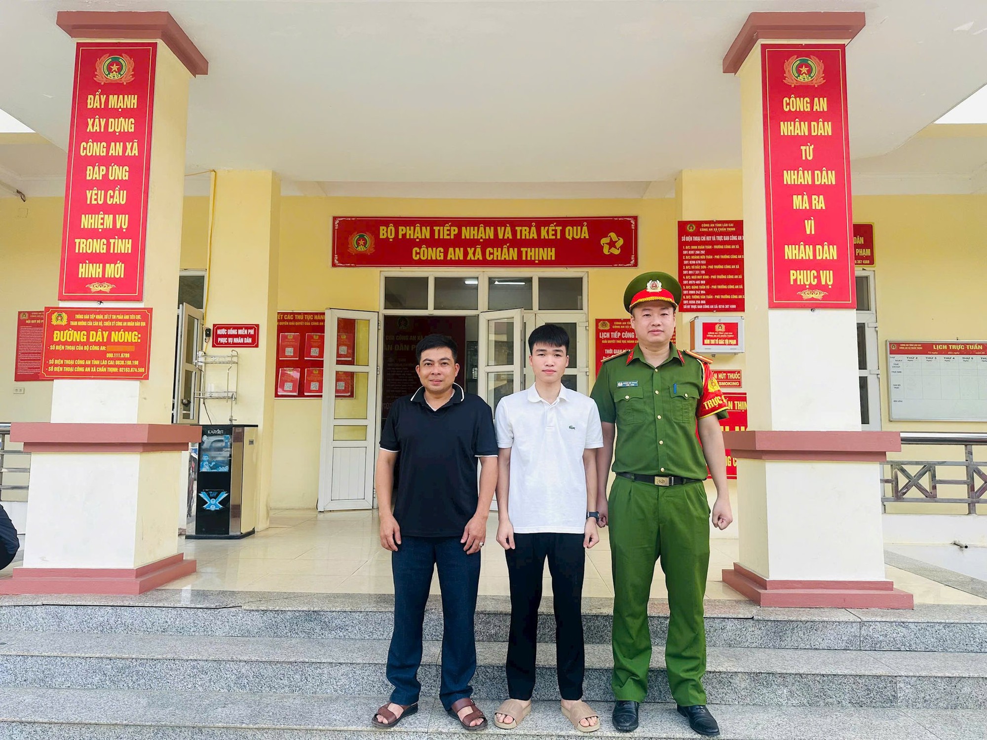 Thanh ni&ecirc;n L&agrave;o Cai tr&igrave;nh b&aacute;o giao dịch chuyển khoản nhầm 17 triệu đồng - Ảnh 1.