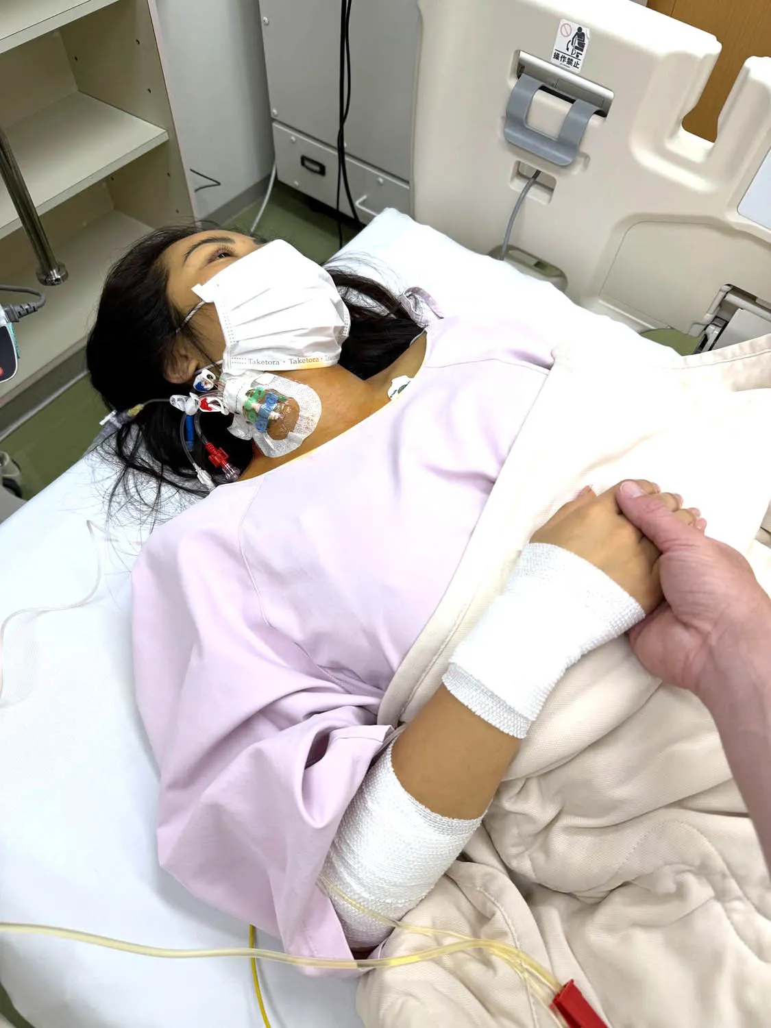 Kỳ nghỉ trăng mật h&oacute;a &aacute;c mộng: C&ocirc; d&acirc;u gốc Việt hồi sinh kỳ diệu sau khi rơi v&agrave;o h&ocirc;n m&ecirc;" "T&ocirc;i như trở về từ cửa tử" - Ảnh 4.