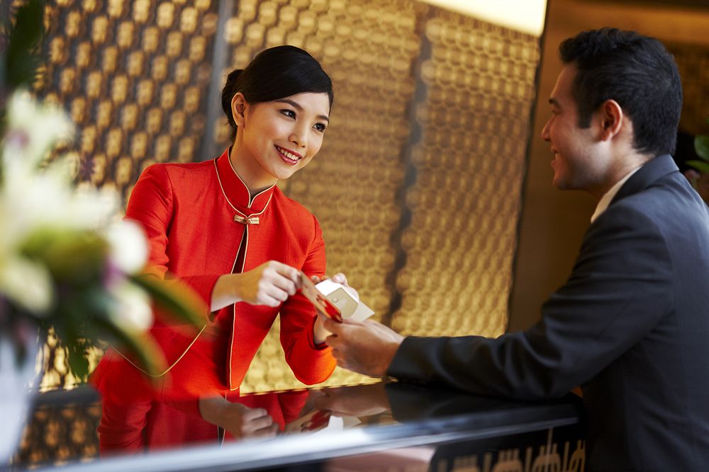 Tất cả người đi khách sạn, nhà nghỉ, homestay cần chú ý mức phạt mới đã chính thức áp dụng - Ảnh 2.