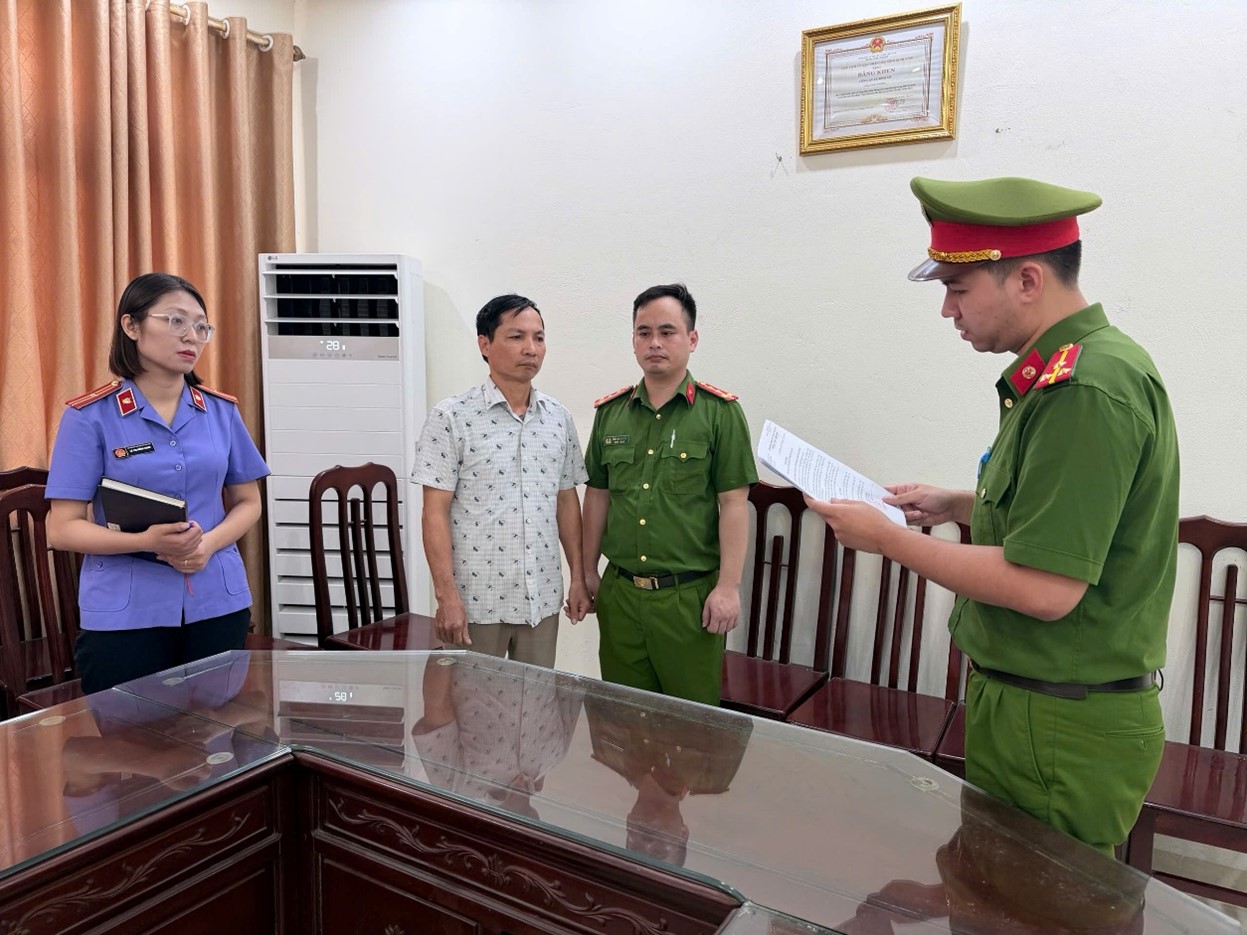 Khởi tố tham nhũng tại Ninh Bình: Điều tra 4 cán bộ xã La Sơn gây thiệt hại ngân sách - Ảnh 2. Khởi tố tham nhũng tại Ninh Bình: Điều tra 4 cán bộ xã La Sơn gây thiệt hại ngân sách - Ảnh 2.