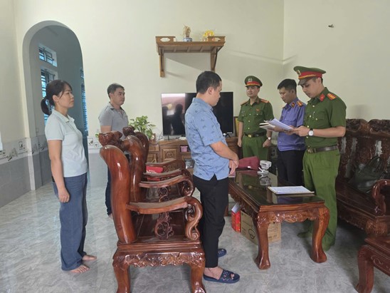 Khởi tố tham nhũng tại Ninh Bình: Điều tra 4 cán bộ xã La Sơn gây thiệt hại ngân sách - Ảnh 3. Khởi tố tham nhũng tại Ninh Bình: Điều tra 4 cán bộ xã La Sơn gây thiệt hại ngân sách - Ảnh 3.