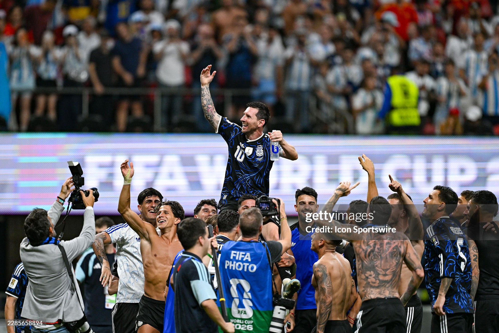 Cuộc đua Vua phá lưới World Cup: Không cần ghi bàn, Messi vẫn vượt mặt Mbappe - Ảnh 1. Cuộc đua Vua phá lưới World Cup: Không cần ghi bàn, Messi vẫn vượt mặt Mbappe - Ảnh 1.