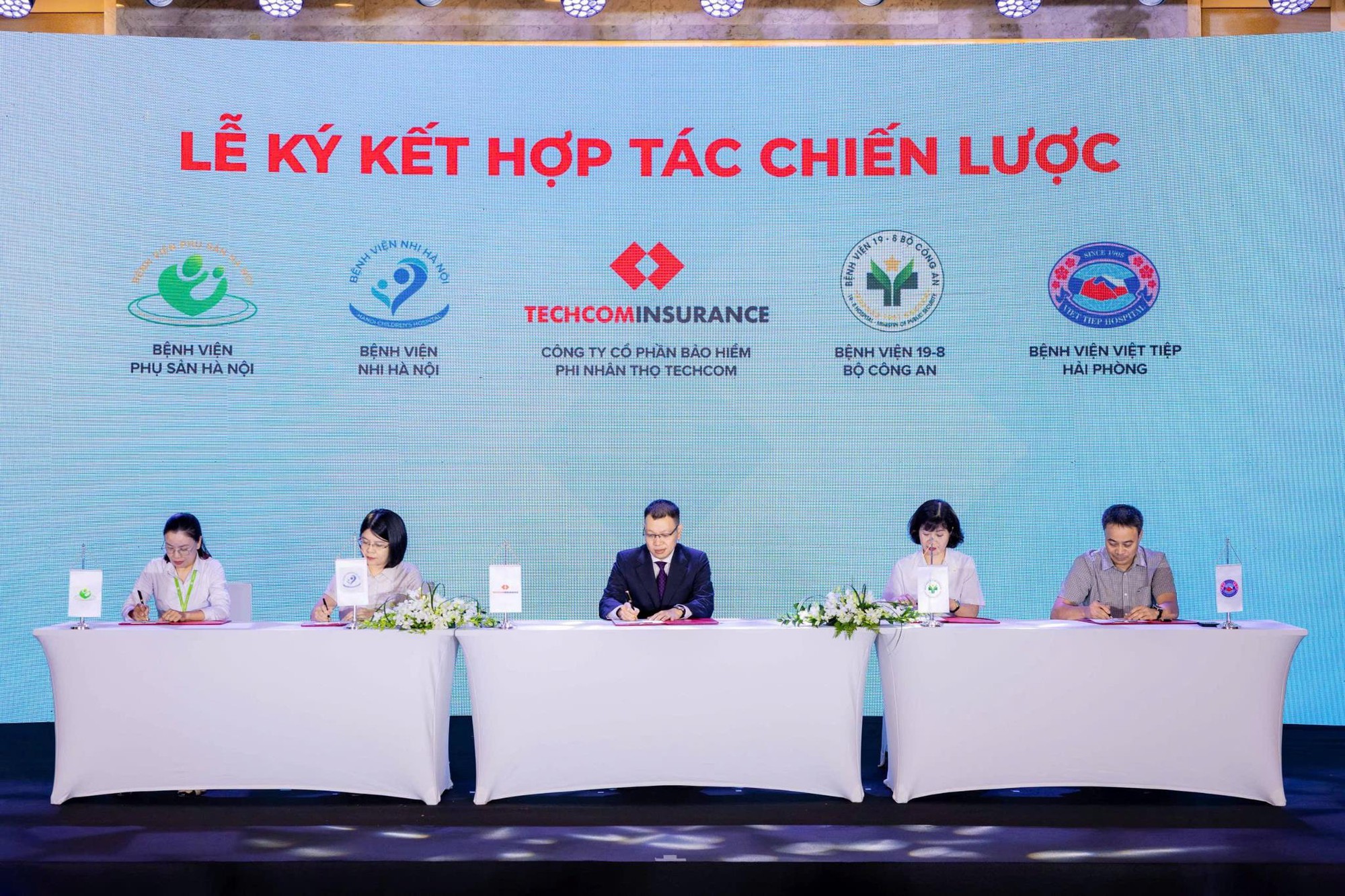 Techcom Insurance chính thức ra mắt bảo hiểm sức khỏe Song An - Ảnh 6. Techcom Insurance chính thức ra mắt bảo hiểm sức khỏe Song An - Ảnh 6.