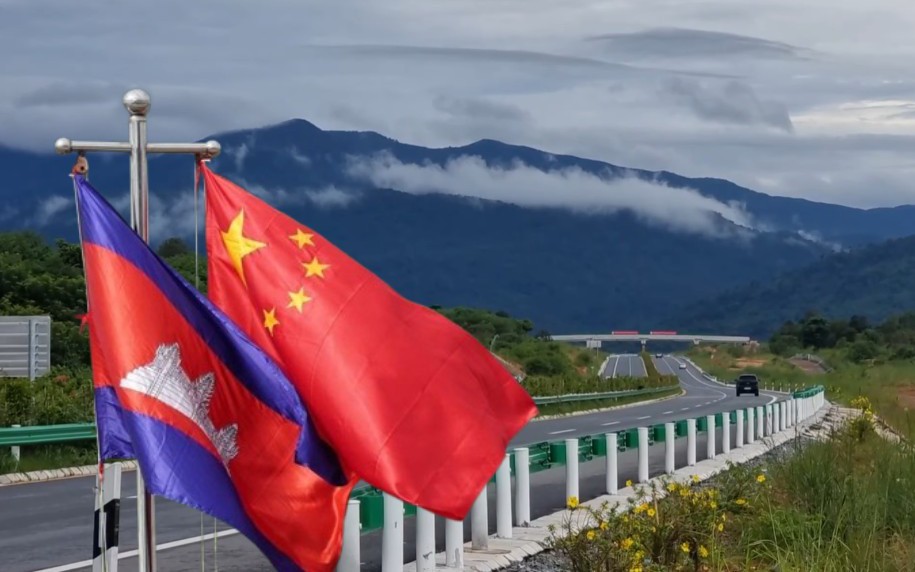 Trung Quốc được 'nhắc tên' giữa căng thẳng biên giới Campuchia - Thái Lan: Xuất hiện tín hiệu ngoại giao mới? - Ảnh 2.
