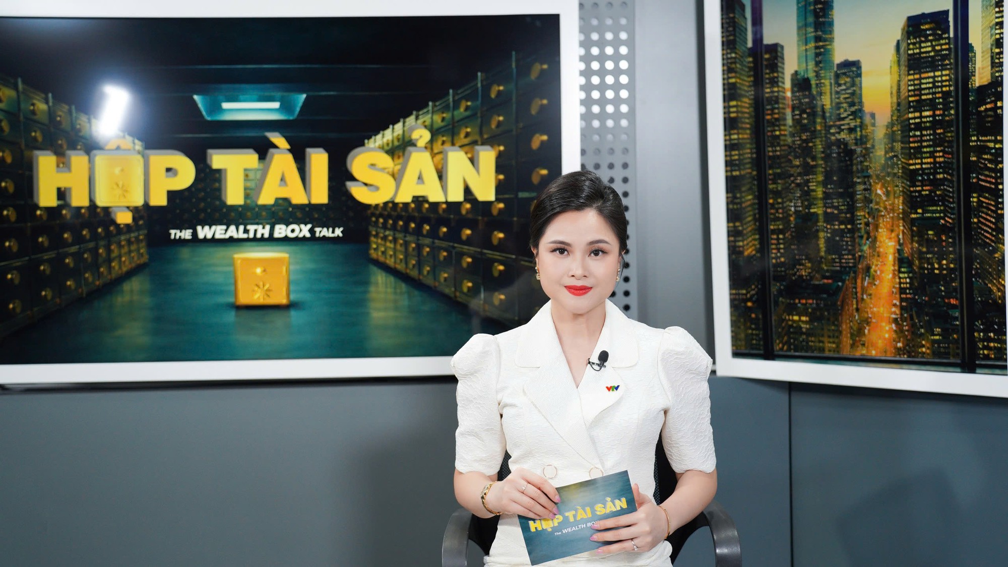 BTV M&ugrave;i Kh&aacute;nh Ly c&ugrave;ng 2 chuy&ecirc;n gia b&agrave;n chiến lược ph&acirc;n bổ đa lớp t&agrave;i sản tr&ecirc;n VTV8- Ảnh 1.