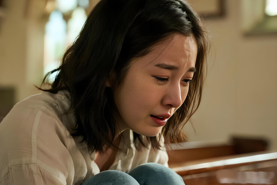 B&agrave; nội vừa qua đời đột ngột, bạn trai vẫn bắt t&ocirc;i ra s&acirc;n bay v&igrave; "người mất cũng đ&acirc;u sống lại được"- Ảnh 1.