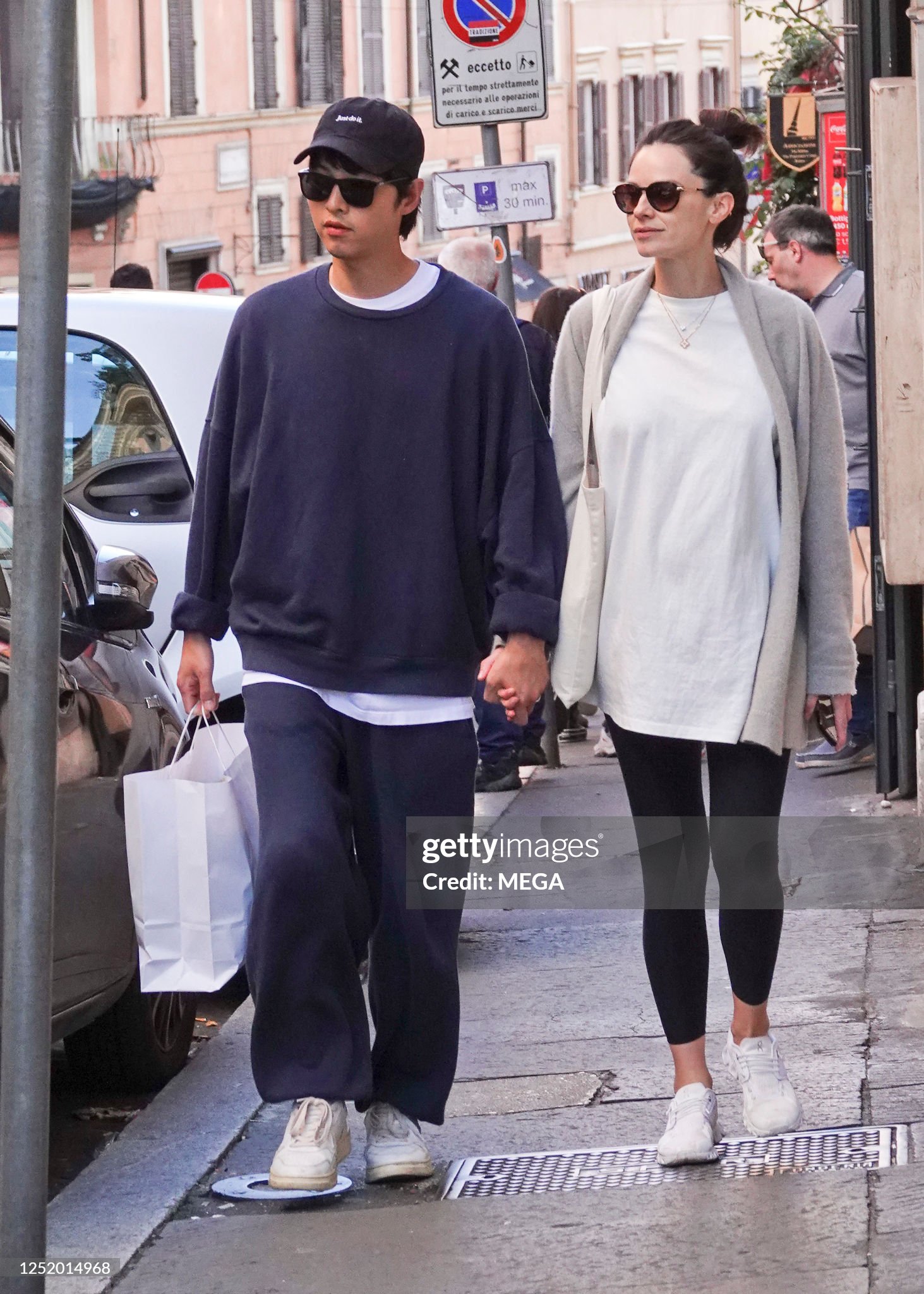 Tuổi trẻ của vợ Song Joong Ki: Mỹ nh&acirc;n th&agrave;nh Rome trước khi gặp người chồng điều tiếng- Ảnh 3.