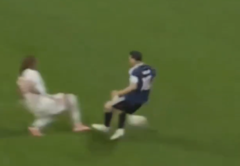 Messi đã phạm lỗi, Argentina được trọng tài thiên vị? Hàng triệu người bị lừa bởi AI - Ảnh 2. Messi đã phạm lỗi, Argentina được trọng tài thiên vị? Hàng triệu người bị lừa bởi AI - Ảnh 2.