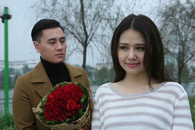 Mỹ nh&acirc;n Việt cưới TGĐ khu nghỉ dưỡng phức hợp Đ&agrave; Nẵng: Kh&ocirc;ng nhận tiền mừng, diện mạo ch&uacute; rể "k&iacute;n như bưng"- Ảnh 1.