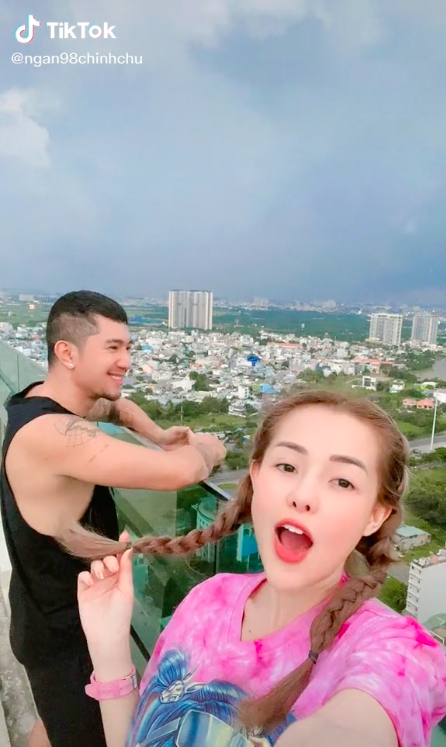 Gia đ&igrave;nh muốn v&agrave;o penthouse của Ng&acirc;n 98 ở phải đ&oacute;ng cả trăm triệu - Ảnh 4.