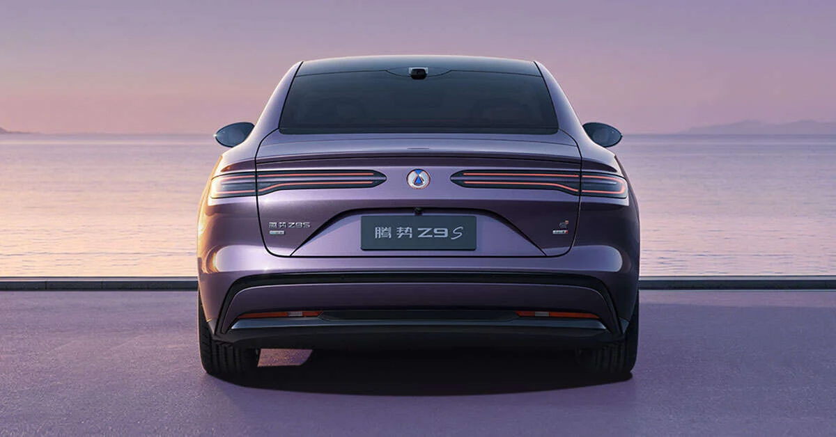 Denza Z9S lộ diện: Sedan thuần điện dài hơn 5 m, mạnh gần 500 mã lực, sạc đầy đi 920 km - Ảnh 3. Denza Z9S lộ diện: Sedan thuần điện dài hơn 5 m, mạnh gần 500 mã lực, sạc đầy đi 920 km - Ảnh 3.