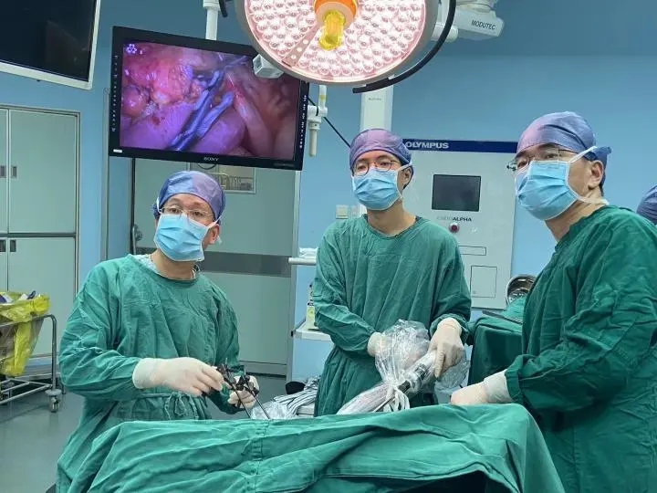 Ch&agrave;ng trai 28 tuổi mắc ung thư đại trực tr&agrave;ng v&igrave; ăn m&oacute;n thịt "thơm nức mũi" 6 lần 1 tuần- Ảnh 3.