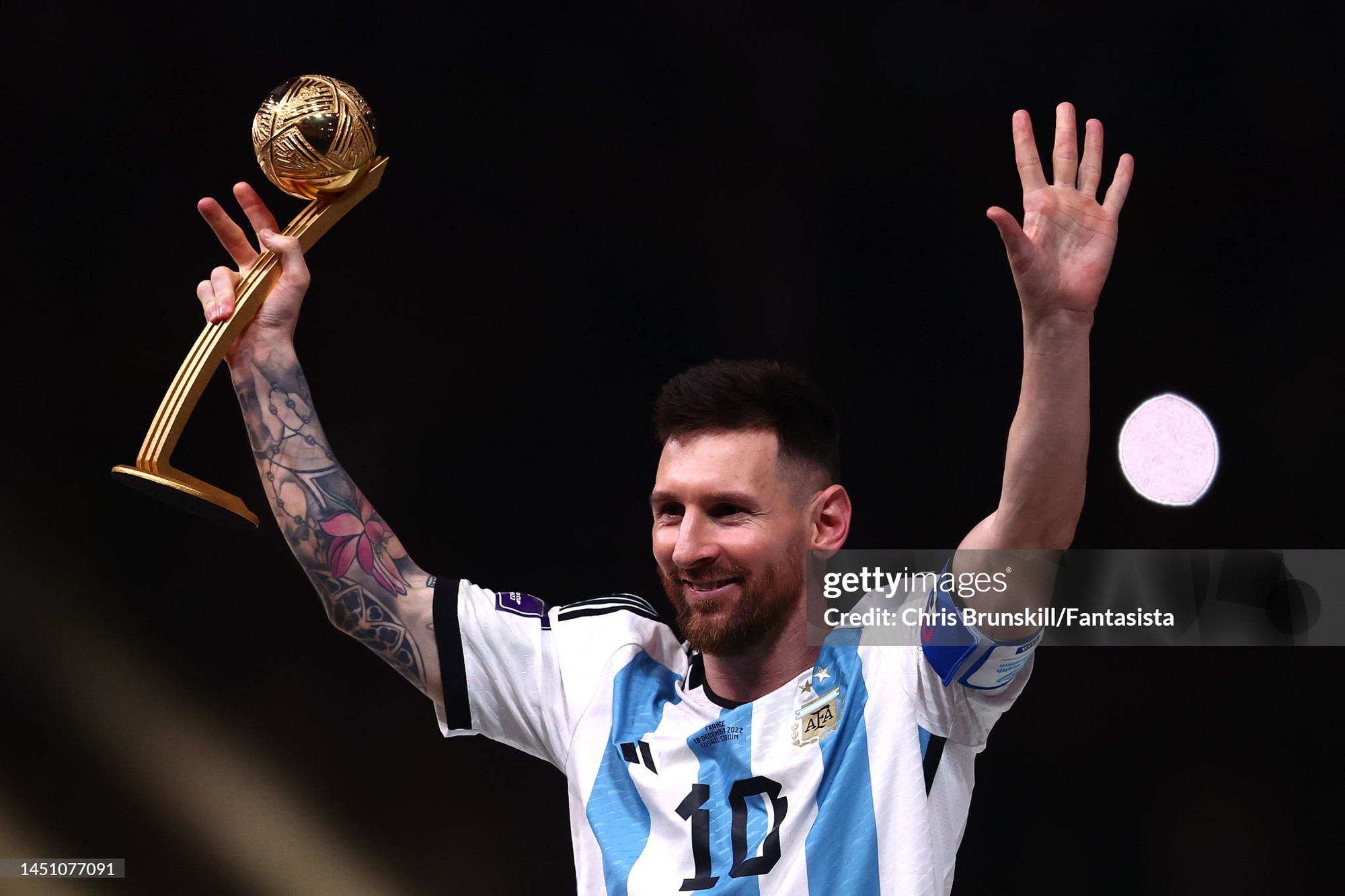 Nóng: FIFA chốt Quả bóng Vàng cho Messi dù chung kết World Cup 2026 chưa diễn ra - Ảnh 1. Nóng: FIFA chốt Quả bóng Vàng cho Messi dù chung kết World Cup 2026 chưa diễn ra - Ảnh 1.