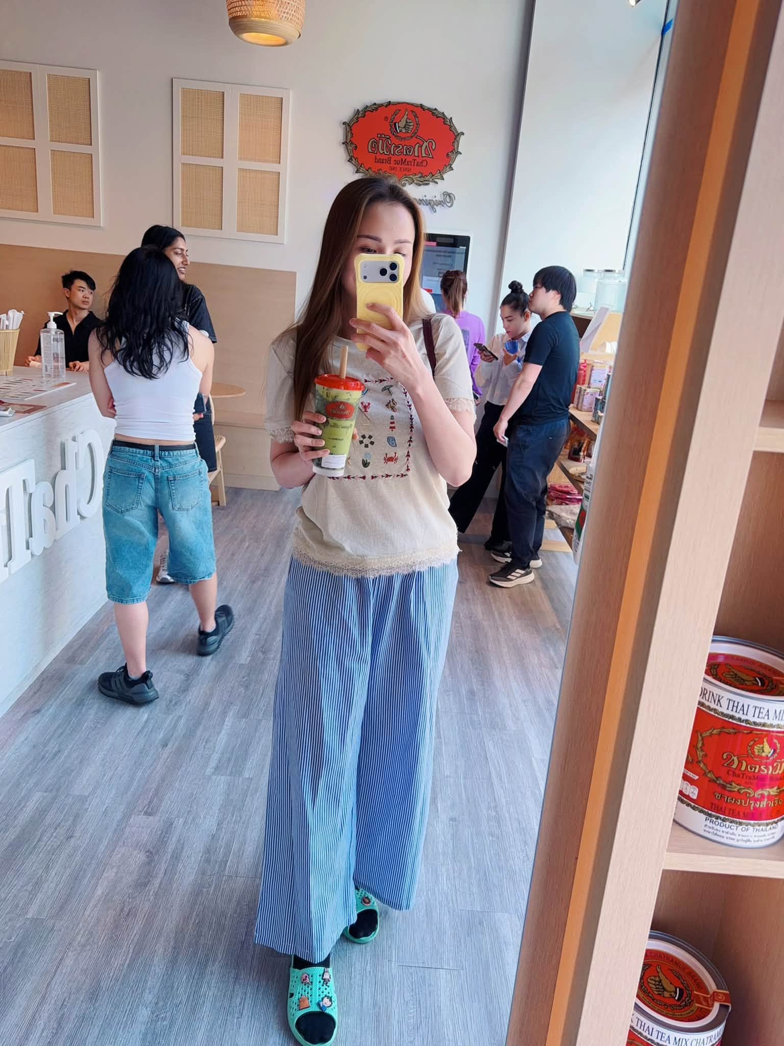 Diễm Hương: "T&ocirc;i th&iacute;ch ở Việt Nam nhưng kh&ocirc;ng phải điều g&igrave; ta muốn l&agrave; được" - Ảnh 2.
