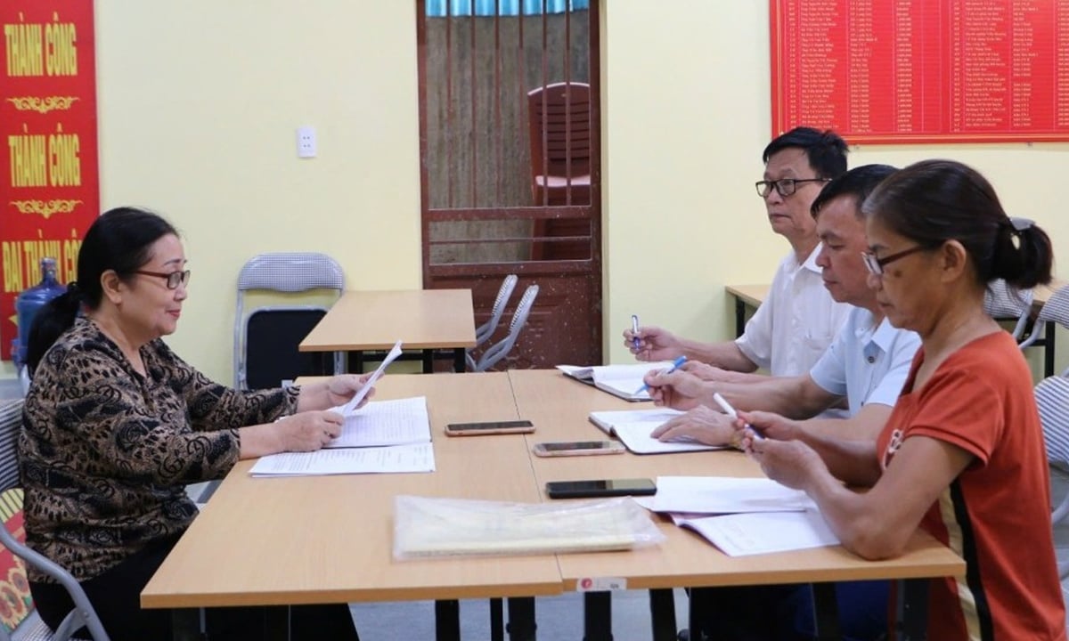 Bộ Nội vụ hướng dẫn ch&iacute;nh s&aacute;ch với trưởng th&ocirc;n nghỉ việc do s&aacute;p nhập th&ocirc;n 2026 - Ảnh 1.