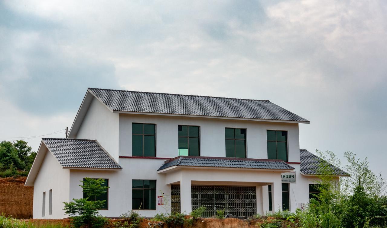 Chi gần 2,5 tỷ đồng x&acirc;y nh&agrave; ở qu&ecirc;, người đ&agrave;n &ocirc;ng đ&uacute;c kết 4 b&agrave;i học đắt gi&aacute;: "C&oacute; những c&aacute;i gi&aacute; chỉ hiểu sau khi đ&atilde; xuống tiền" - Ảnh 2.