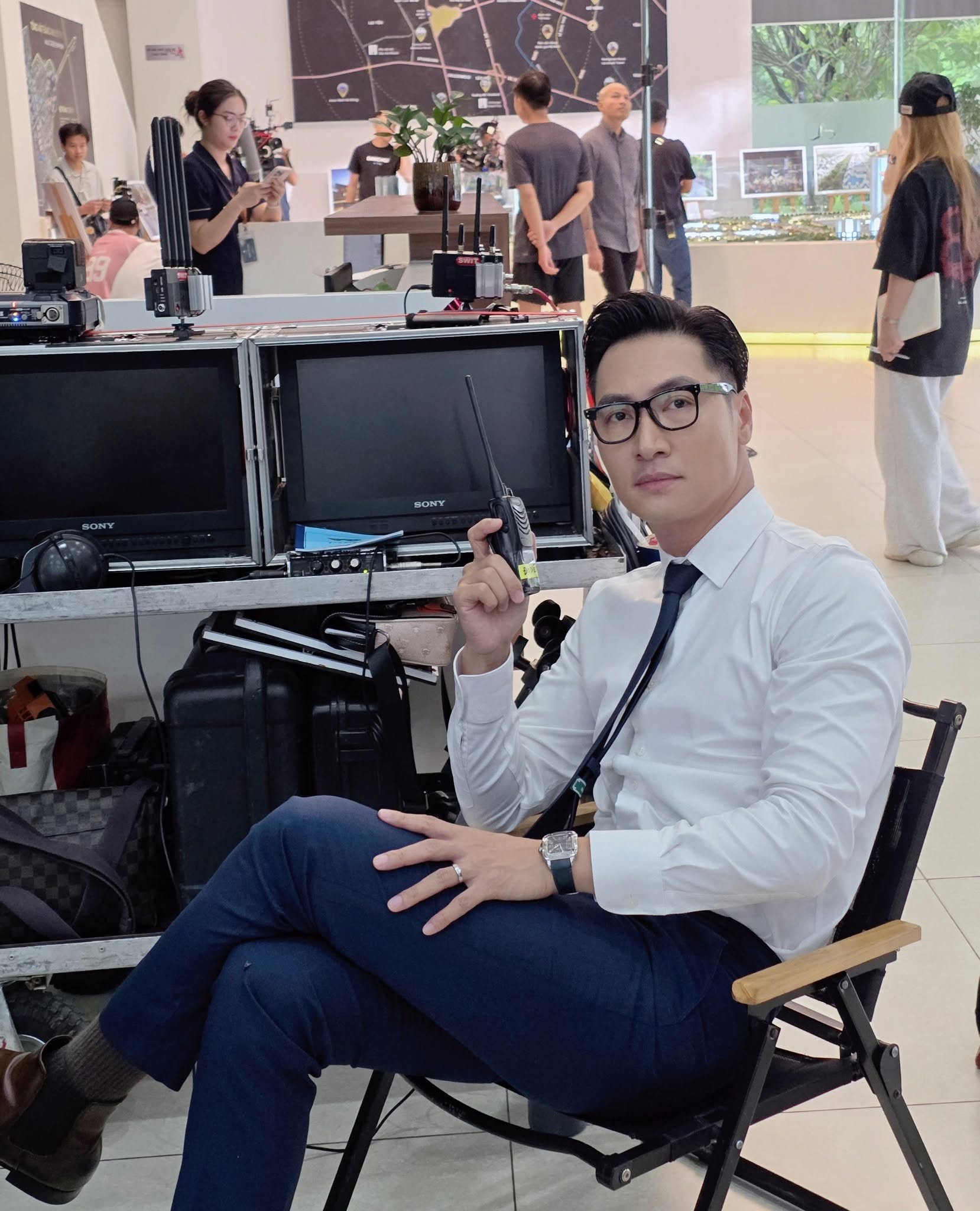 Nam nghệ sĩ nổi đ&igrave;nh đ&aacute;m bất ngờ rời th&agrave;nh phố về Hưng Y&ecirc;n sống- Ảnh 1.