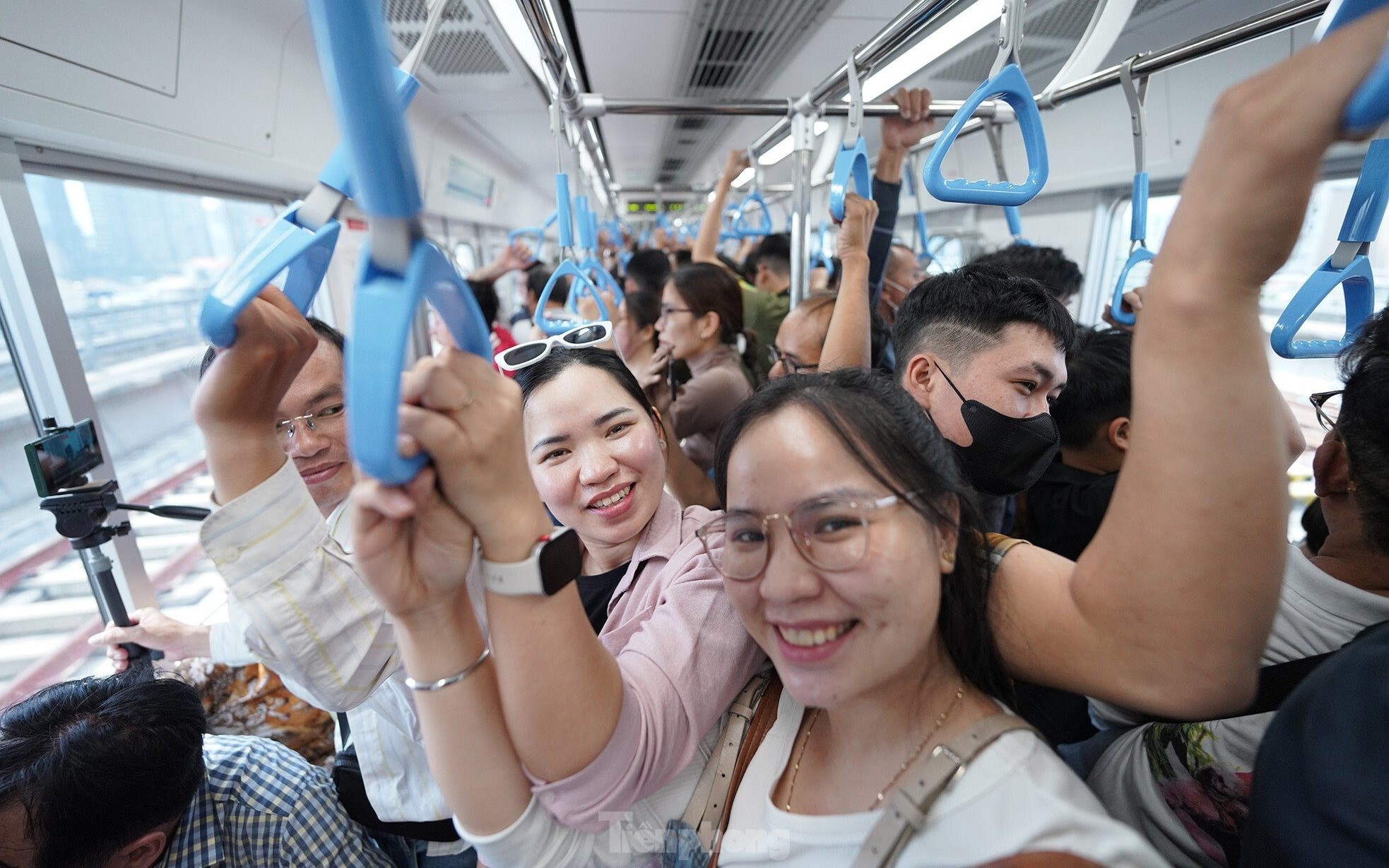 Tin vui: H&ocirc;m nay (2/7), h&agrave;ng triệu người d&acirc;n ở TP gi&agrave;u nhất Việt Nam được miễn ph&iacute; sử dụng 1 dịch vụ