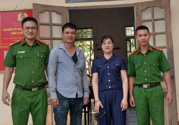 Công an xác minh các giao dịch chuyển khoản từ 9 triệu đến 190 triệu đồng của nhiều người dân - Ảnh 1.