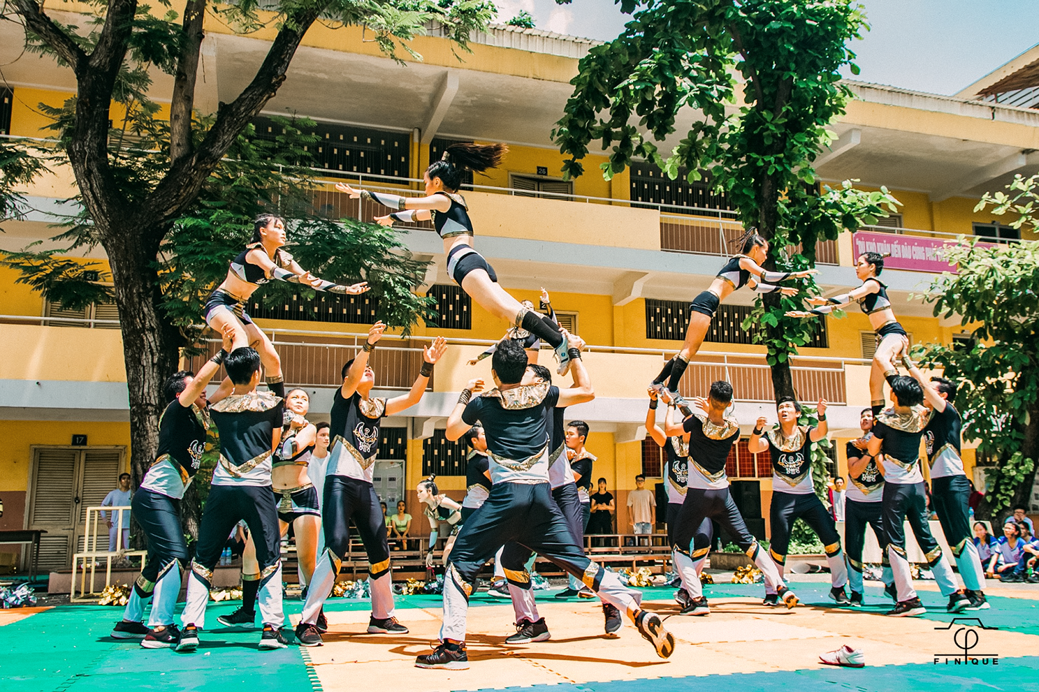 Ng&ocirc;i trường cấp 3 hơn 10 năm li&ecirc;n tiếp giữ "ng&ocirc;i vương" điểm chuẩn v&agrave;o lớp 10 TP.HCM - Ảnh 5.