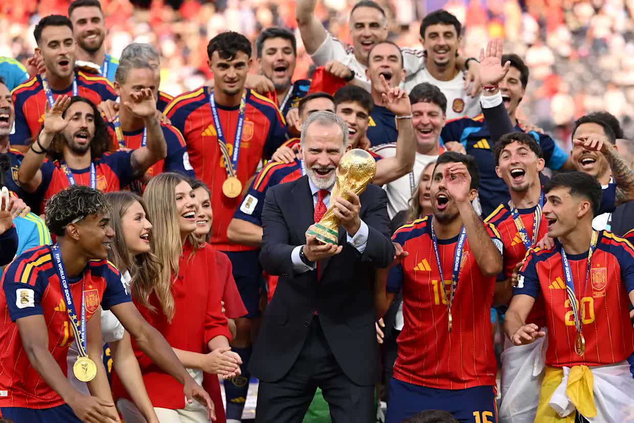 C&ocirc;ng ch&uacute;a T&acirc;y Ban Nha rạng rỡ trong trận chung kết World Cup 2026 tại Mỹ - Ảnh 2.