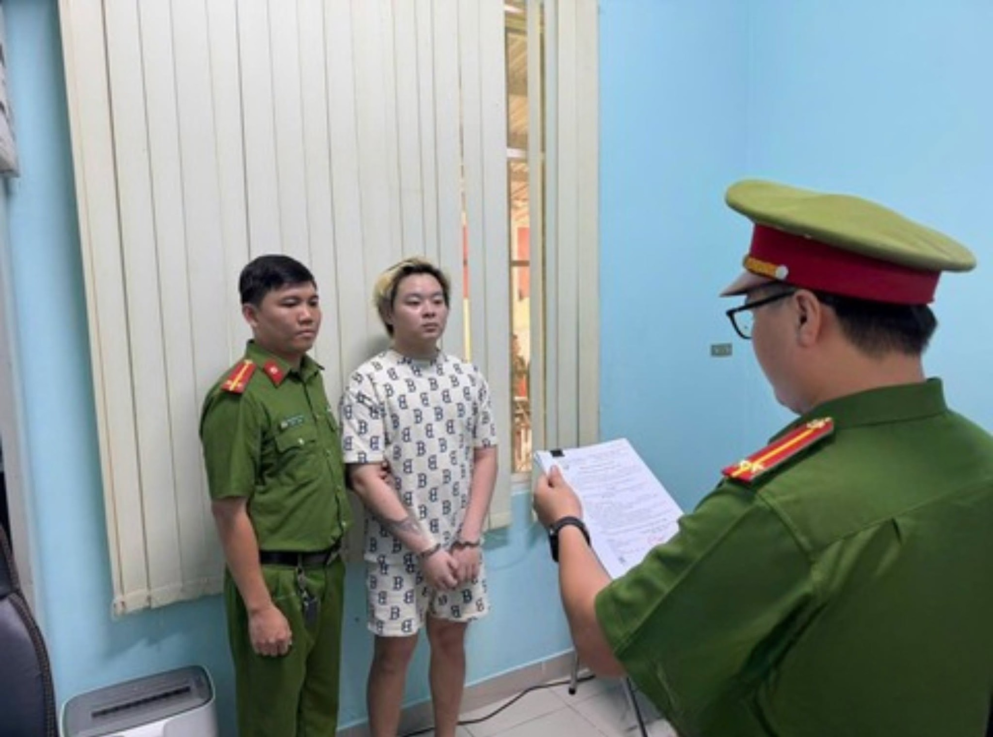 Khởi tố Trần Thanh Duy SN 2006 vì lừa đảo chiếm đoạt tài sản - Ảnh 1. Khởi tố Trần Thanh Duy SN 2006 vì lừa đảo chiếm đoạt tài sản - Ảnh 1.