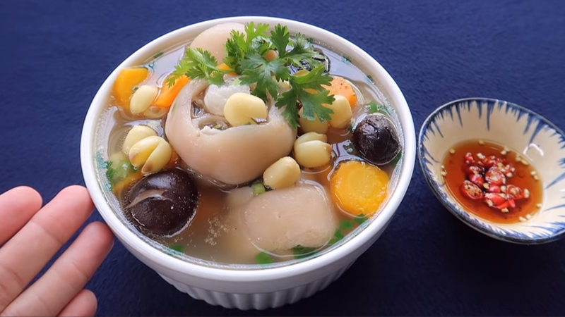 B&aacute;c sĩ dặn: Đừng bồi bổ v&ocirc; tội vạ v&agrave;o m&ugrave;a h&egrave;, nhất định phải ăn "3 đắng, 3 đỏ" nếu muốn giải nhiệt, ph&ograve;ng bệnh- Ảnh 2.