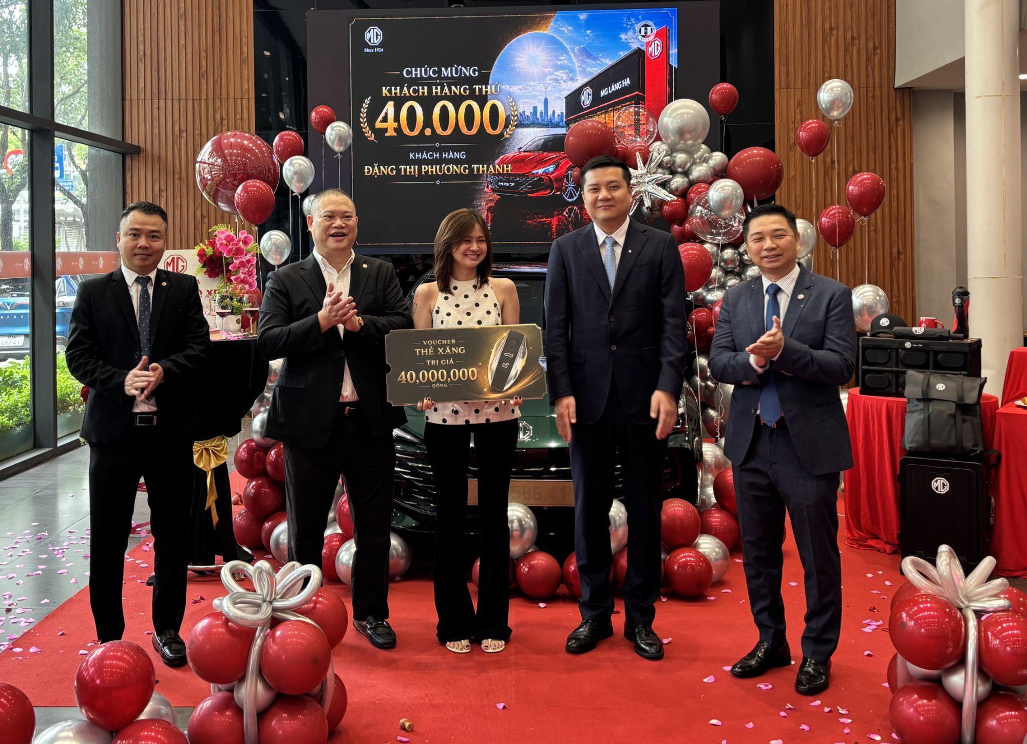 Hưởng lãi suất 0%, vay tới 80% giá trị xe, người mua MG nhẹ gánh tài chính - Ảnh 3. Hưởng lãi suất 0%, vay tới 80% giá trị xe, người mua MG nhẹ gánh tài chính - Ảnh 3.