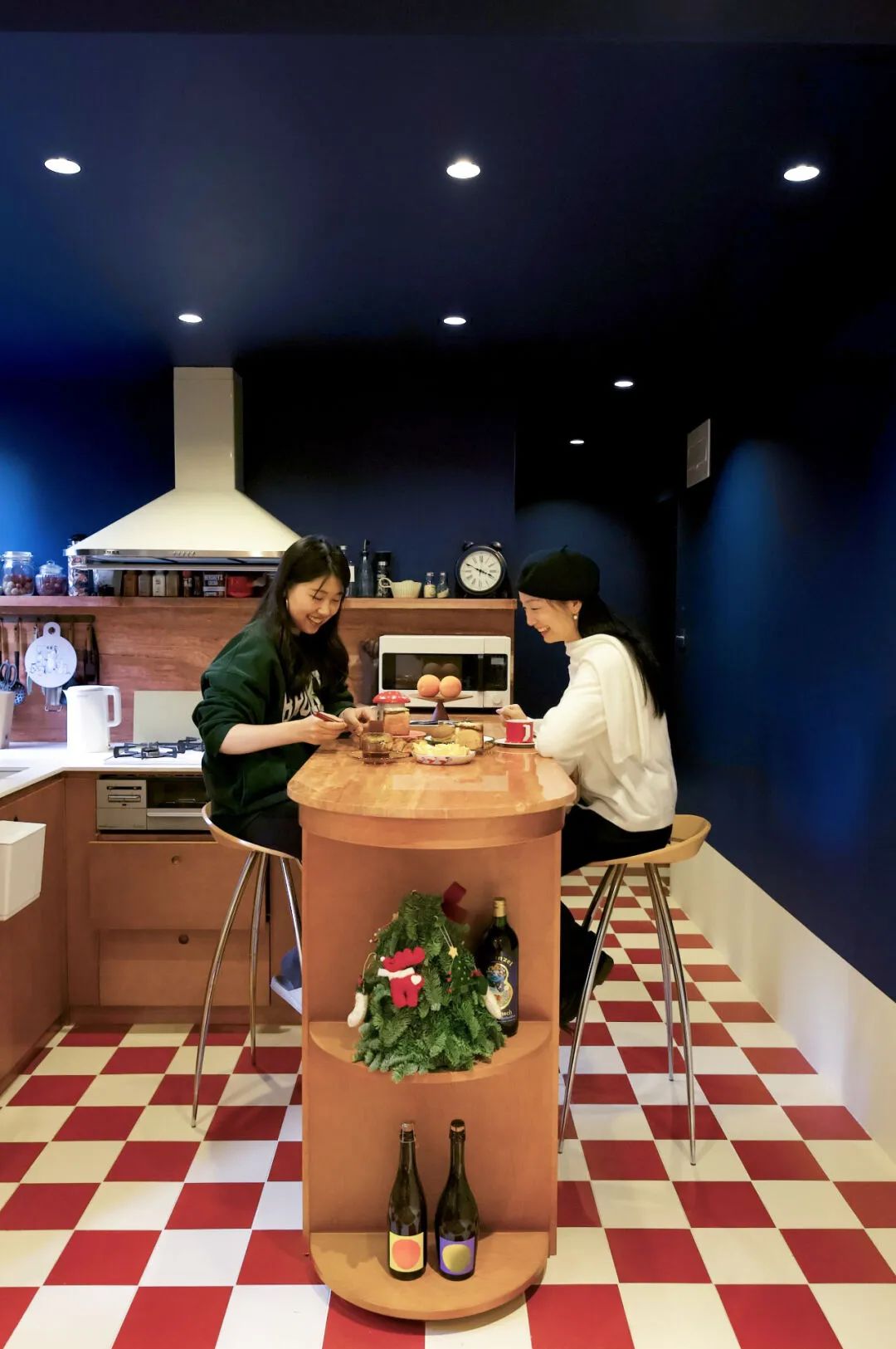 C&ocirc; g&aacute;i 30 tuổi d&agrave;nh cả năm cải tạo căn hộ 50m&sup2; v&agrave; nhận ra: Khi ng&ocirc;i nh&agrave; phản chiếu đ&uacute;ng con người m&igrave;nh, hạnh ph&uacute;c cũng trở n&ecirc;n giản dị hơn- Ảnh 1.