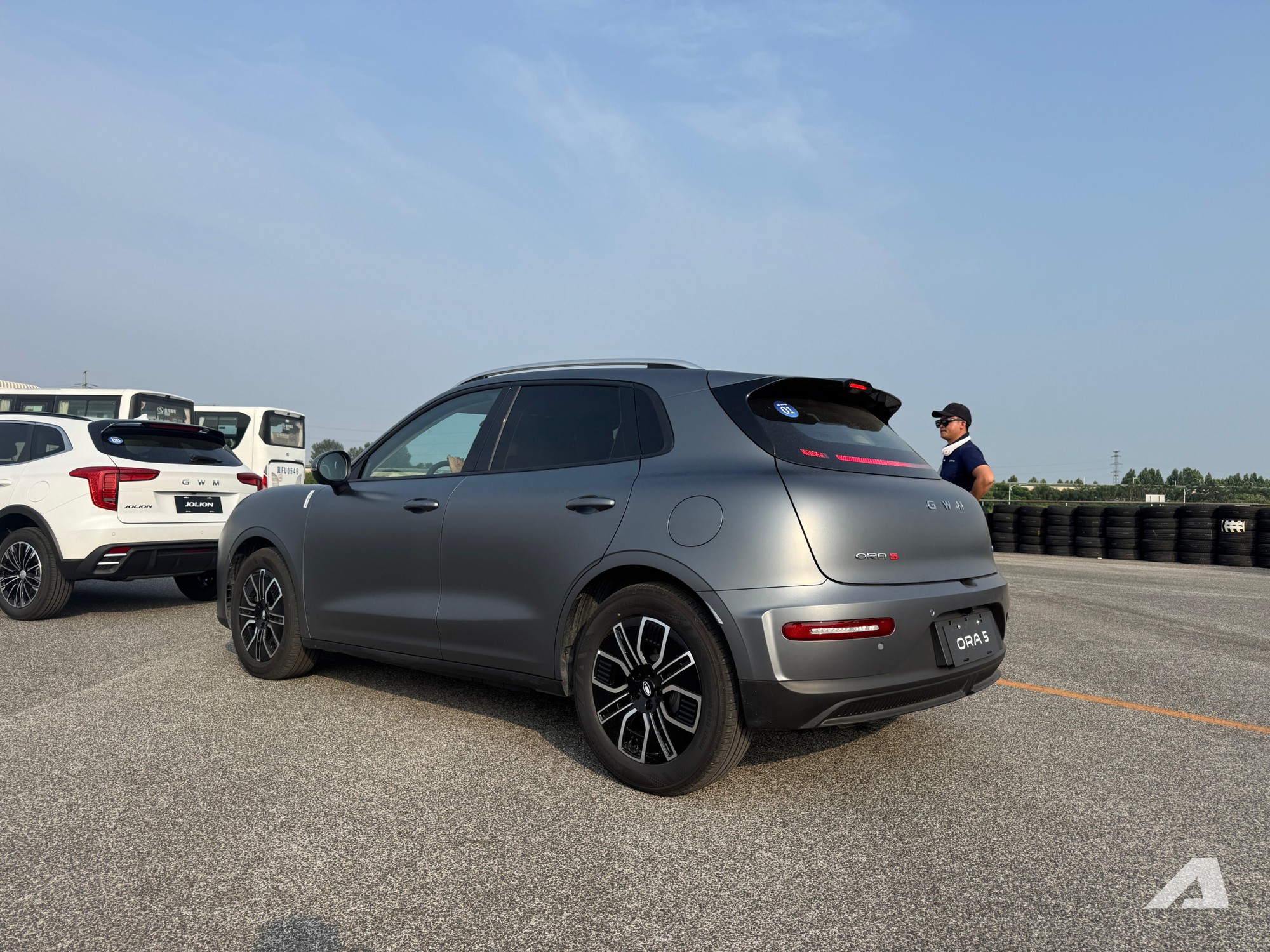 Sờ tận tay GWM ORA 5 được lên lịch về Việt Nam: Đầu điệu như Porsche, ngang cỡ CX-5, máy hybrid, dễ được miễn thuế nhập khẩu - Ảnh 3.