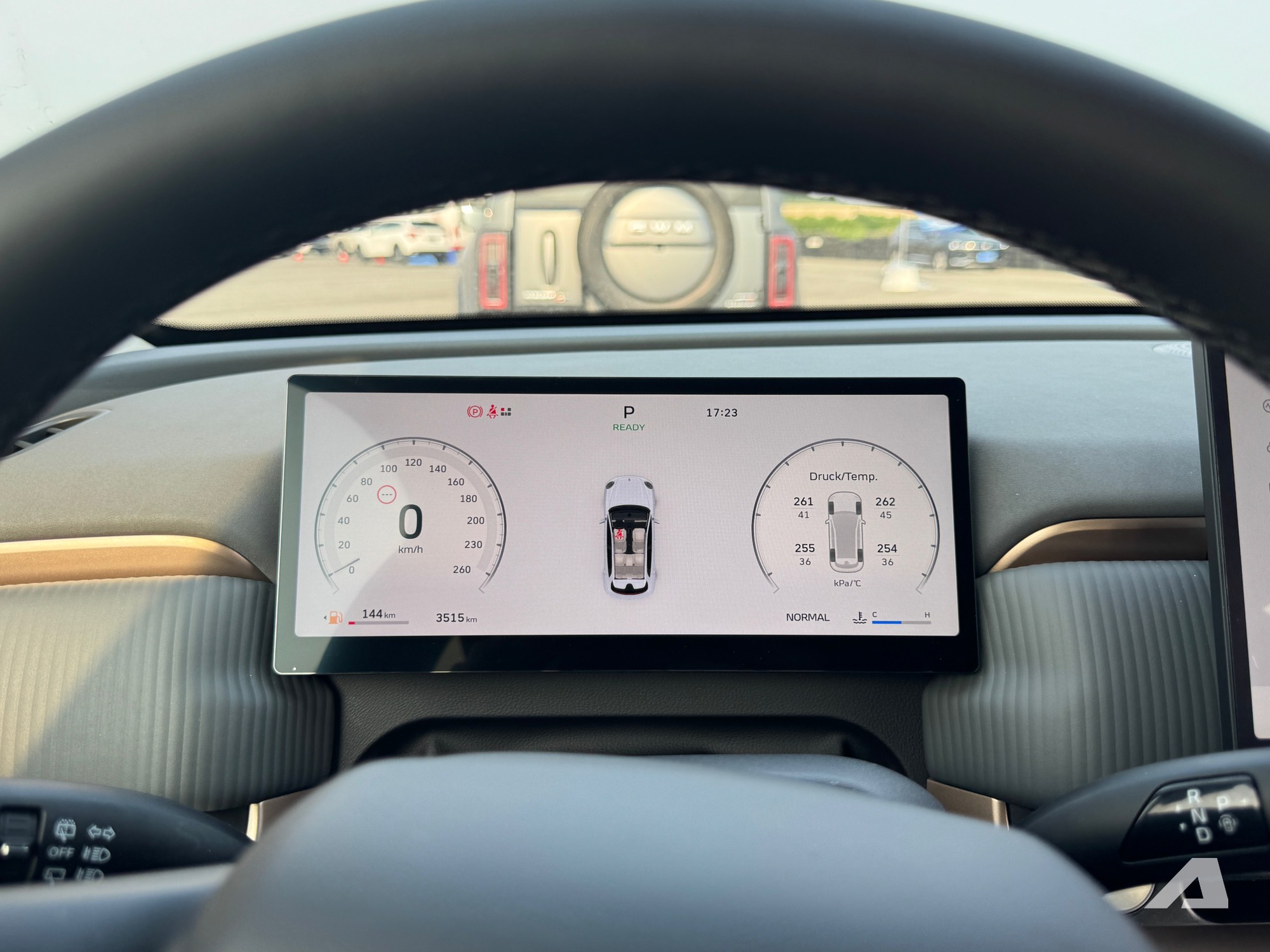 Sờ tận tay GWM ORA 5 được lên lịch về Việt Nam: Đầu điệu như Porsche, ngang cỡ CX-5, máy hybrid, dễ được miễn thuế nhập khẩu - Ảnh 13.