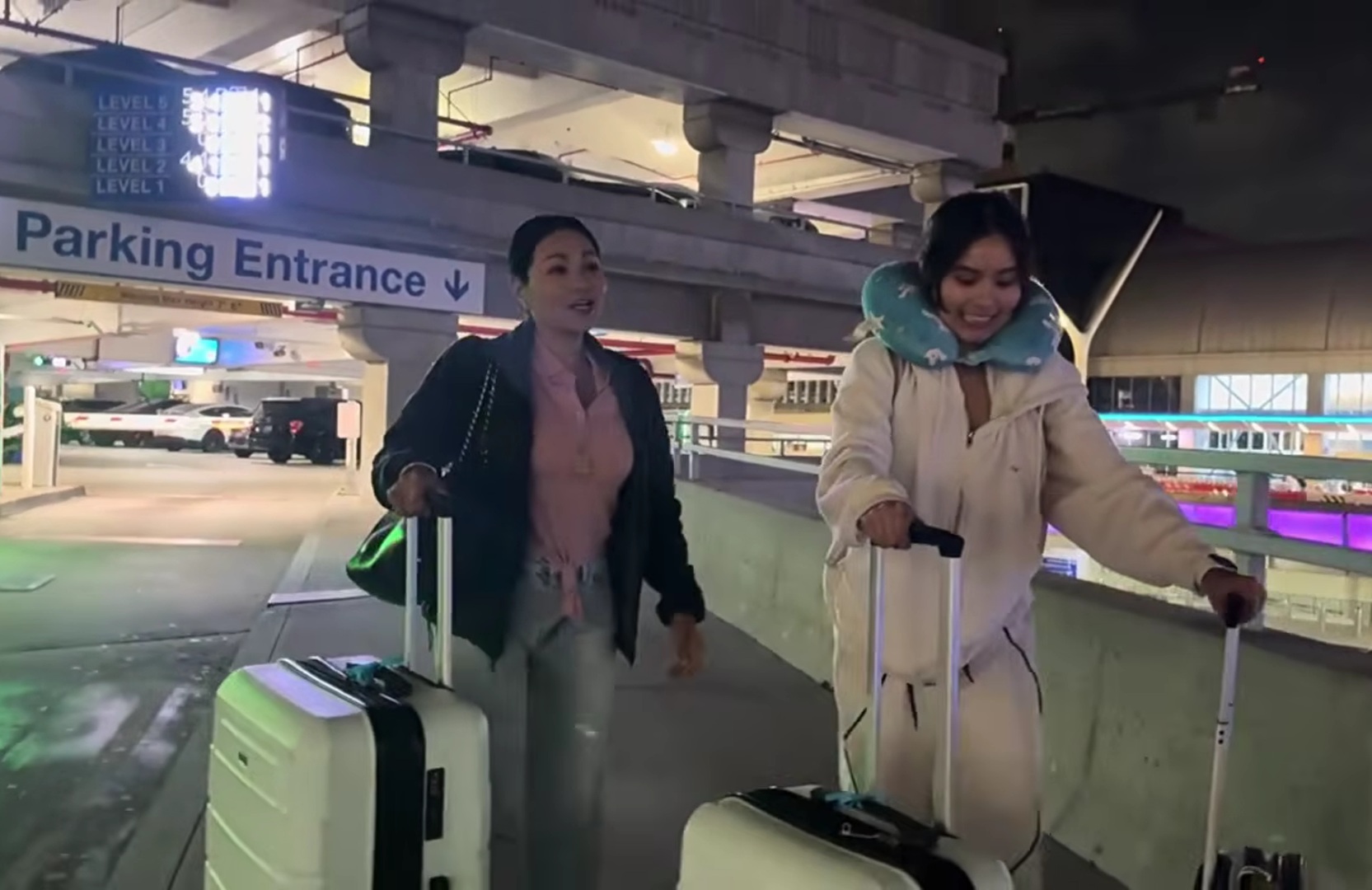 Con g&aacute;i NSƯT Ngọc Huyền lần đầu về Việt Nam 1 m&igrave;nh: "Nếu c&oacute; chuyện g&igrave; xảy ra&hellip;" - Ảnh 1.