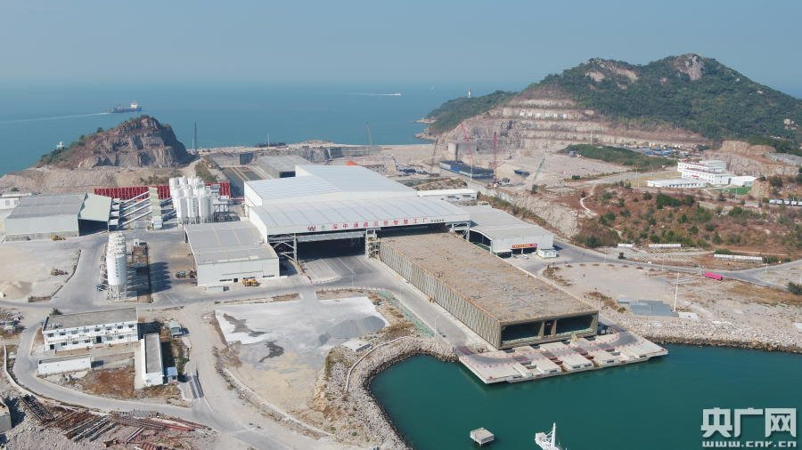 Si&ecirc;u dự &aacute;n hầm ngầm Th&acirc;m Quyến &ndash; Trung Sơn: C&ocirc;ng nghệ b&ecirc; t&ocirc;ng vỏ th&eacute;p đột ph&aacute; 2026 - Ảnh 3.