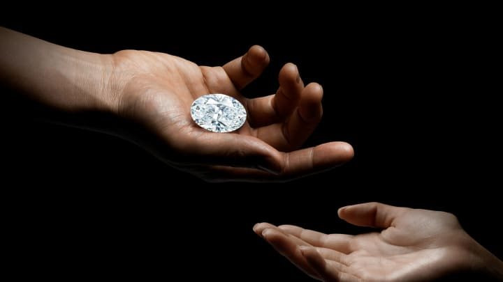 Kim cương sụt gi&aacute; kh&ocirc;ng bằng nhẫn bọc v&agrave;ng: Thế giới đ&atilde; biết từ l&acirc;u - Ảnh 3.