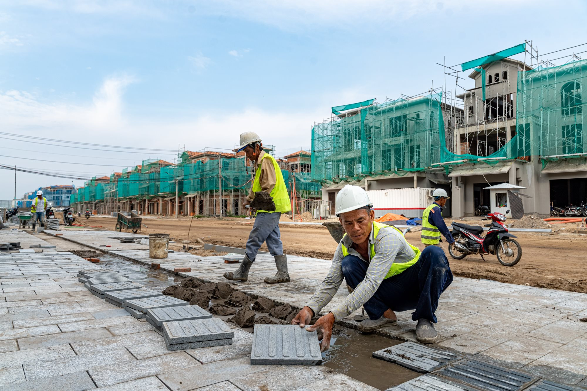 Ngắm 10 l&agrave;n trượt nước d&agrave;i hơn 1.000 m tạo n&ecirc;n kỷ lục thế giới trong c&ocirc;ng vi&ecirc;n c&oacute; 10.000 c&acirc;y dừa ở TP.HCM - Ảnh 12.