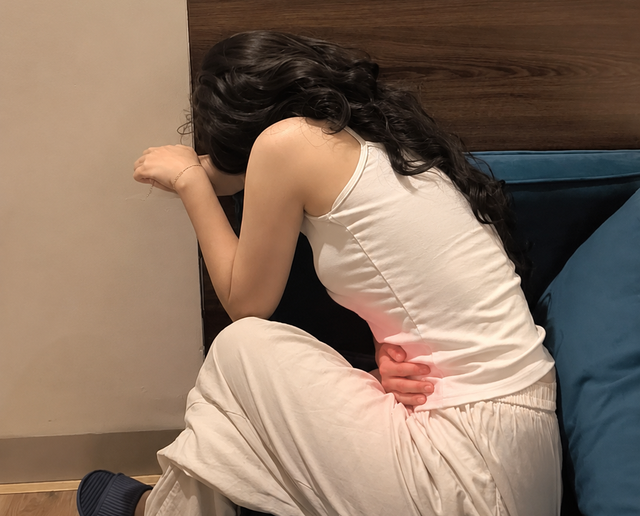 Người phụ nữ 30 tuổi nhiễm tr&ugrave;ng huyết sau 3 ng&agrave;y đau v&ugrave;ng k&iacute;n, b&aacute;c sĩ tức giận: "Chậm ch&uacute;t nữa l&agrave; tử vong" - Ảnh 1.