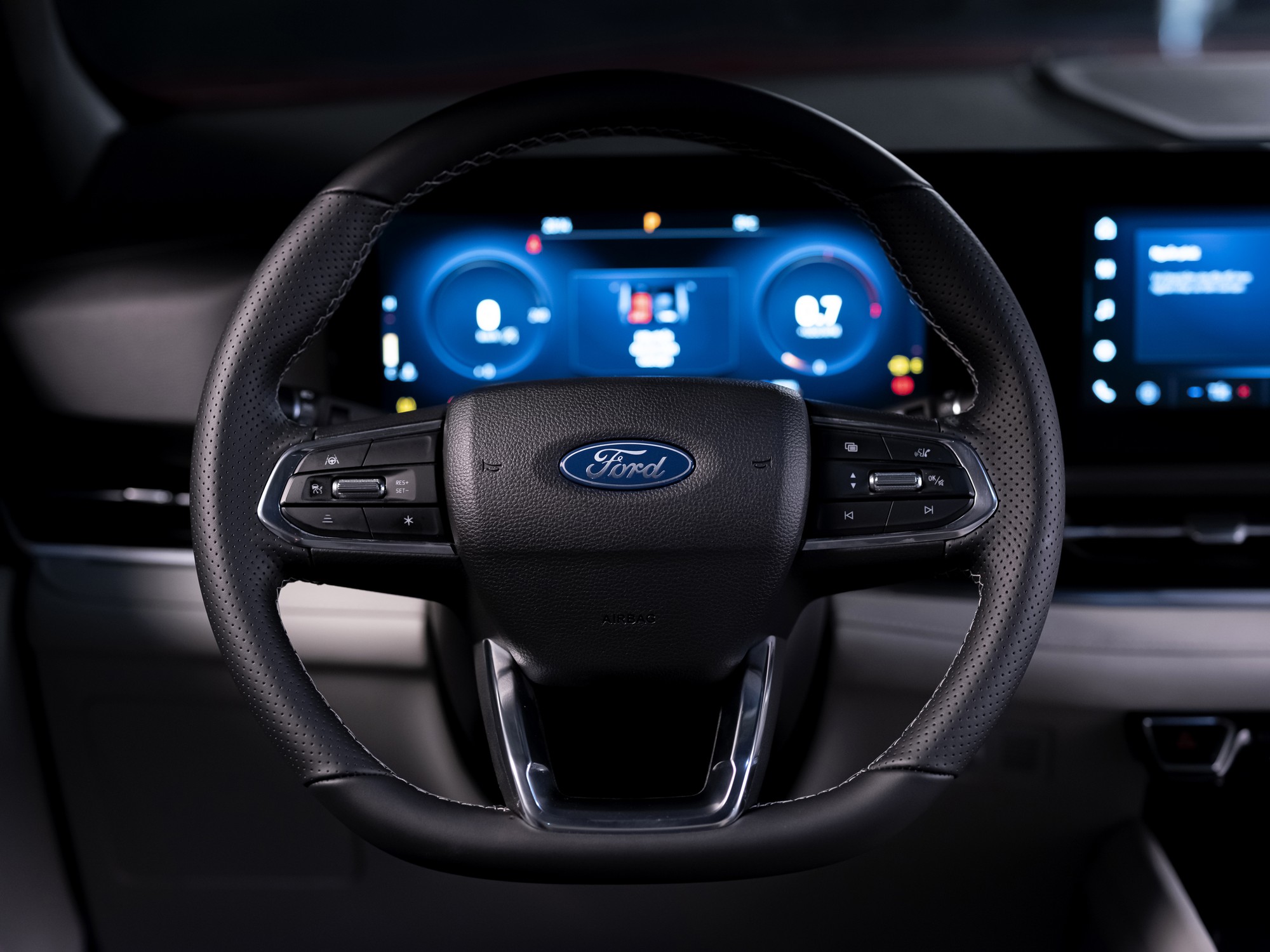 Ford Territory Platinum 2026 ra mắt Việt Nam: Giá 916 triệu đồng, thiết kế tinh chỉnh nhẹ, thêm tính năng ADAS cạnh tranh Tucson, CX-5 - Ảnh 6.