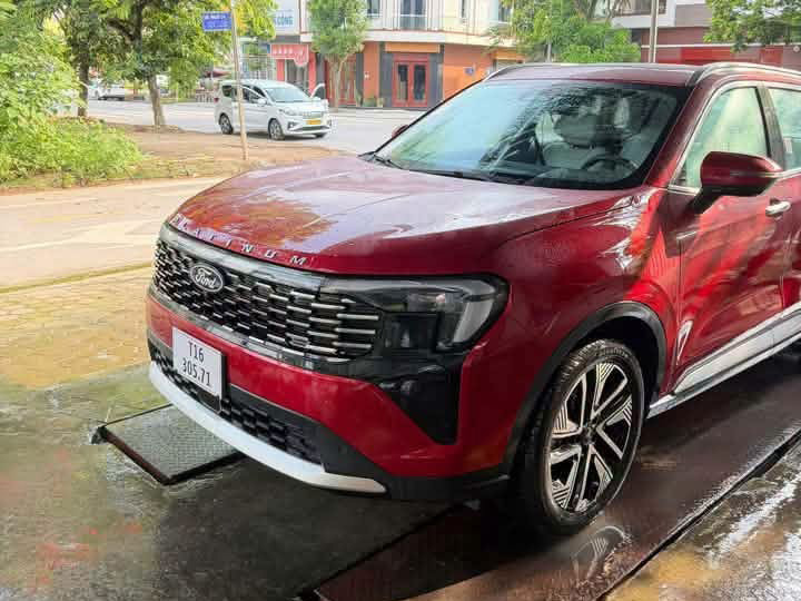 Ford Territory bản mới lộ diện trên đường phố Việt Nam: Đèn LED chạy dài, mâm khác biệt, dễ nâng cấp cả tiện nghi và công nghệ cạnh tranh CX-5 - Ảnh 3.